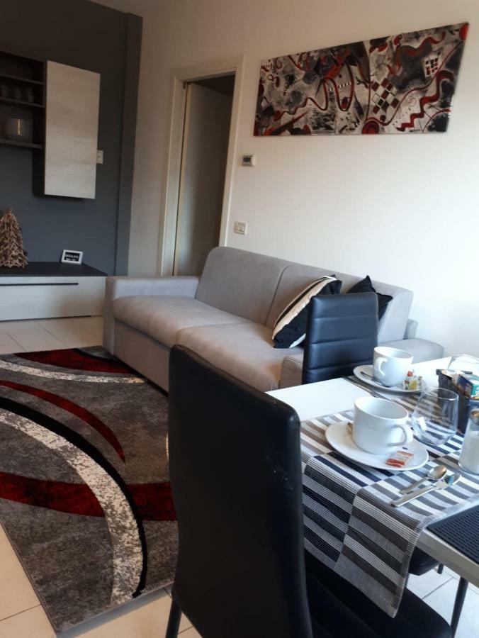 מירה My Home Apartment מראה חיצוני תמונה
